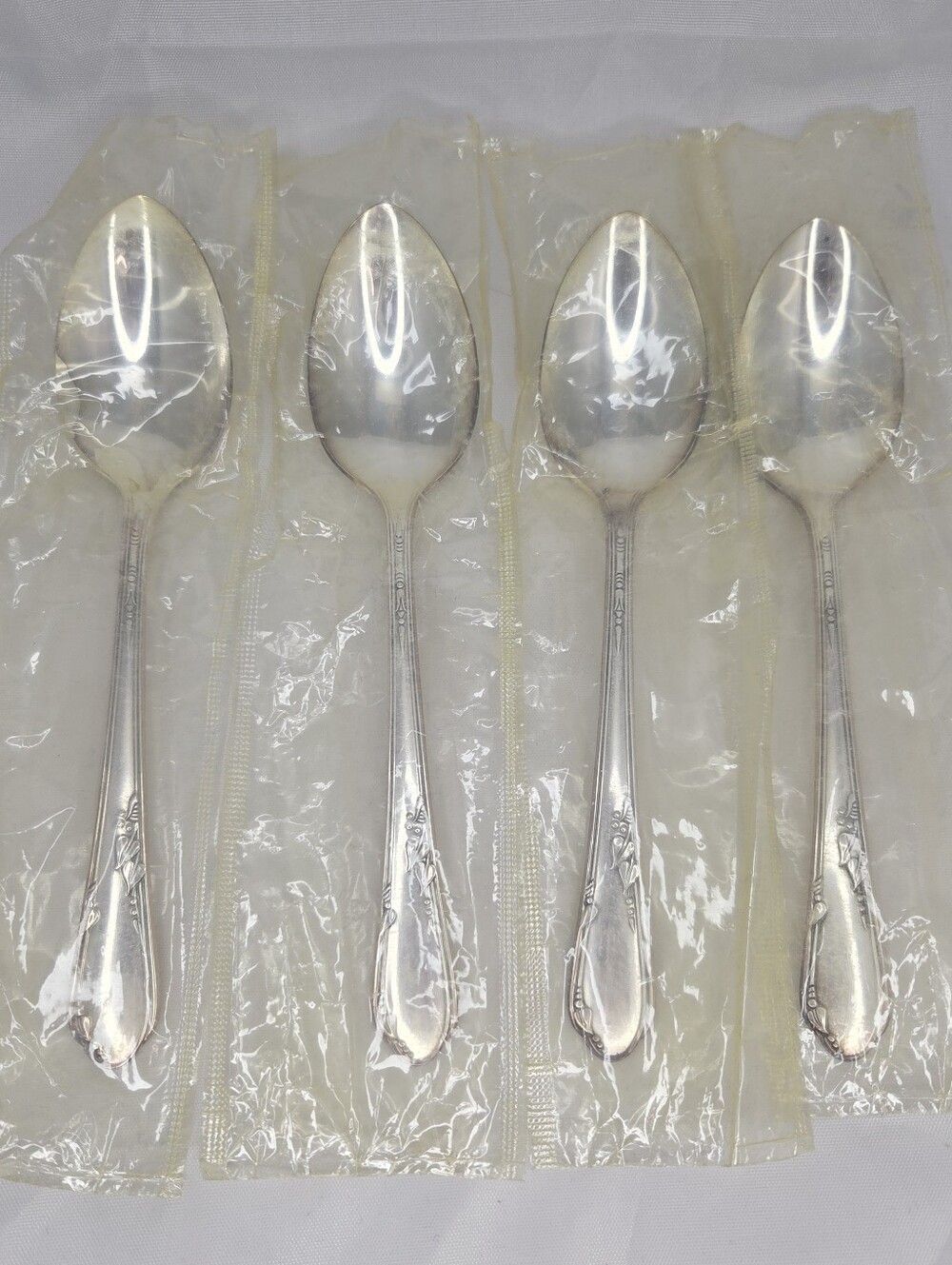 NOS 4 Wm A Rogers A1 Plus Oneida LTD Silver Plate Tablespoons Dessert Oval